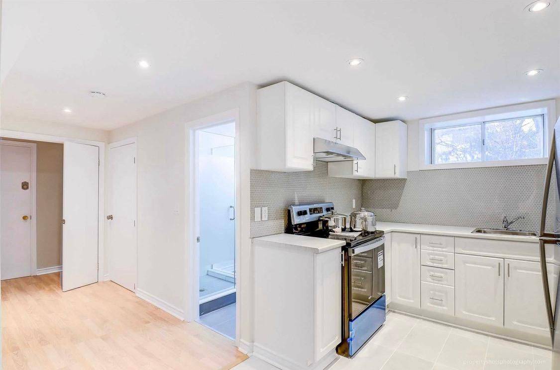 Toronto E07, ON M1S 2Z4,62 Kentish CRES #Bsmt