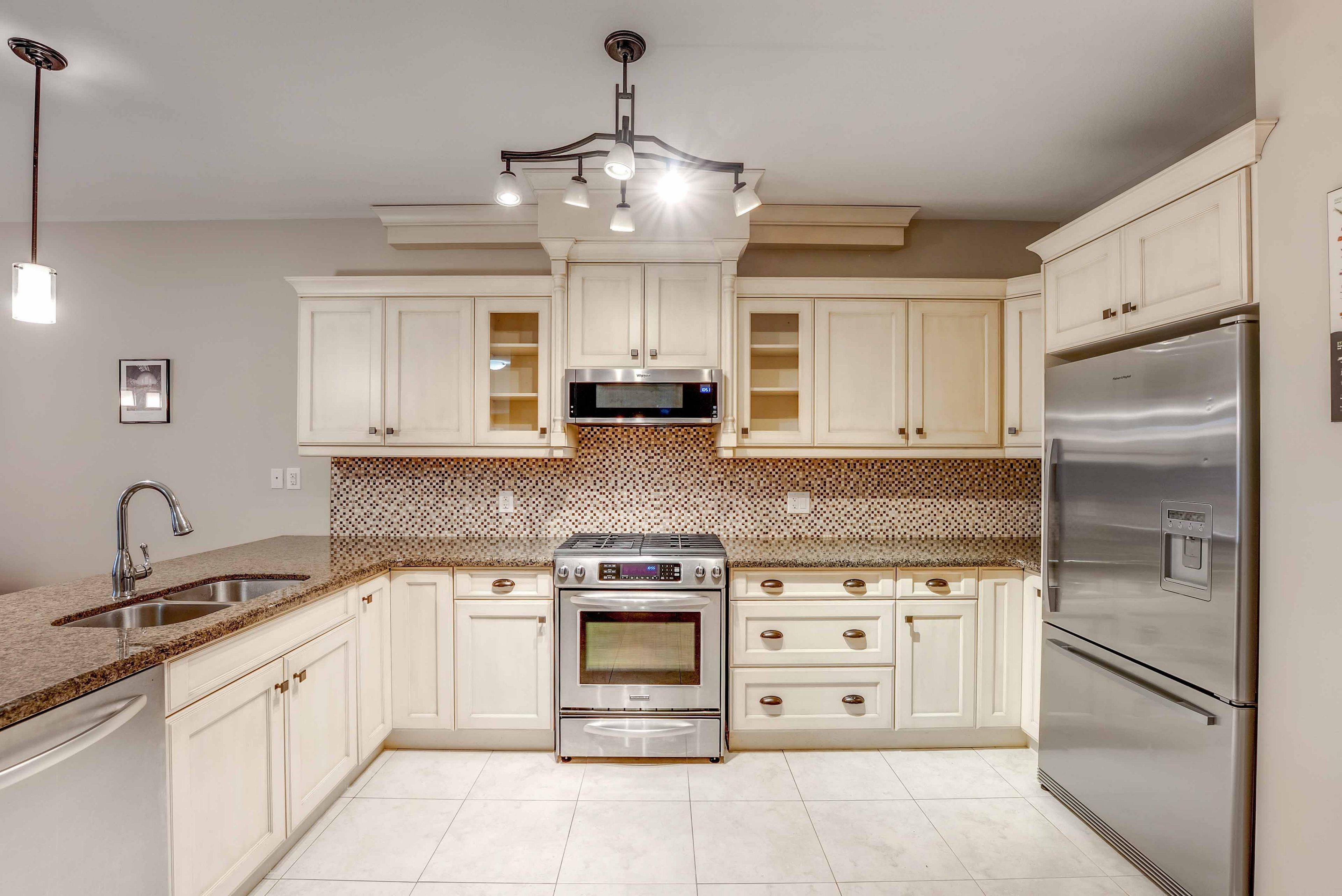 St. Catharines, ON L2M 0A7,24 EMERALD COMMON N/A