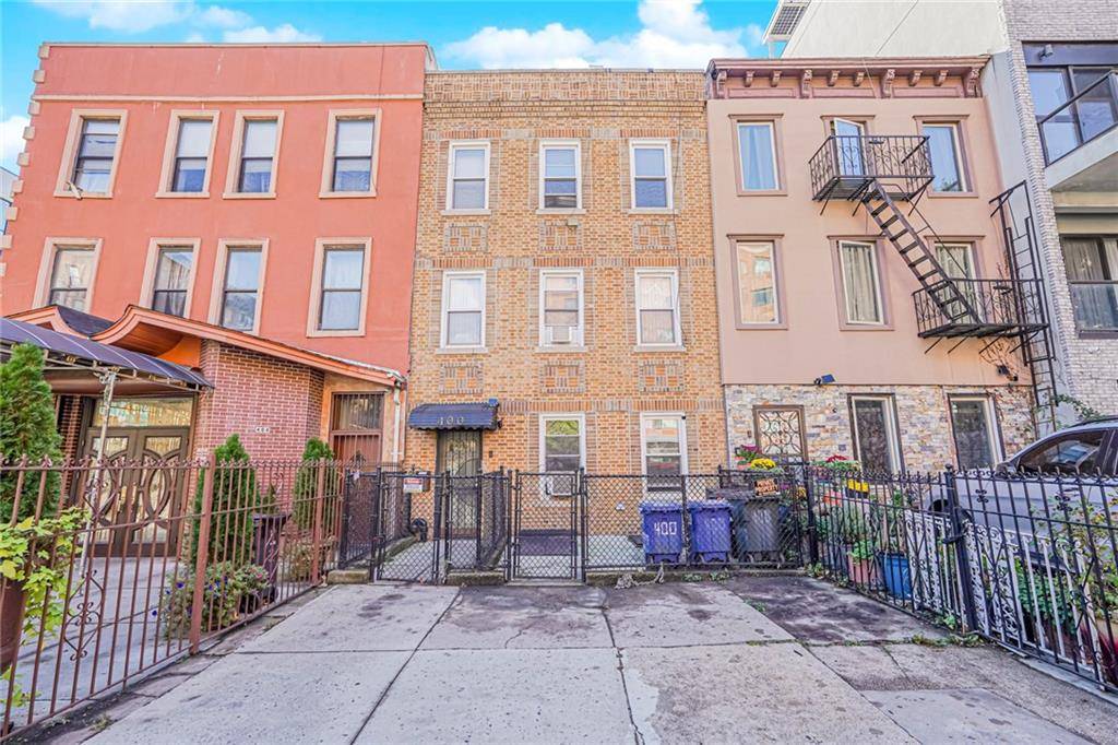 Brooklyn, NY 11225,400 Lefferts AVE