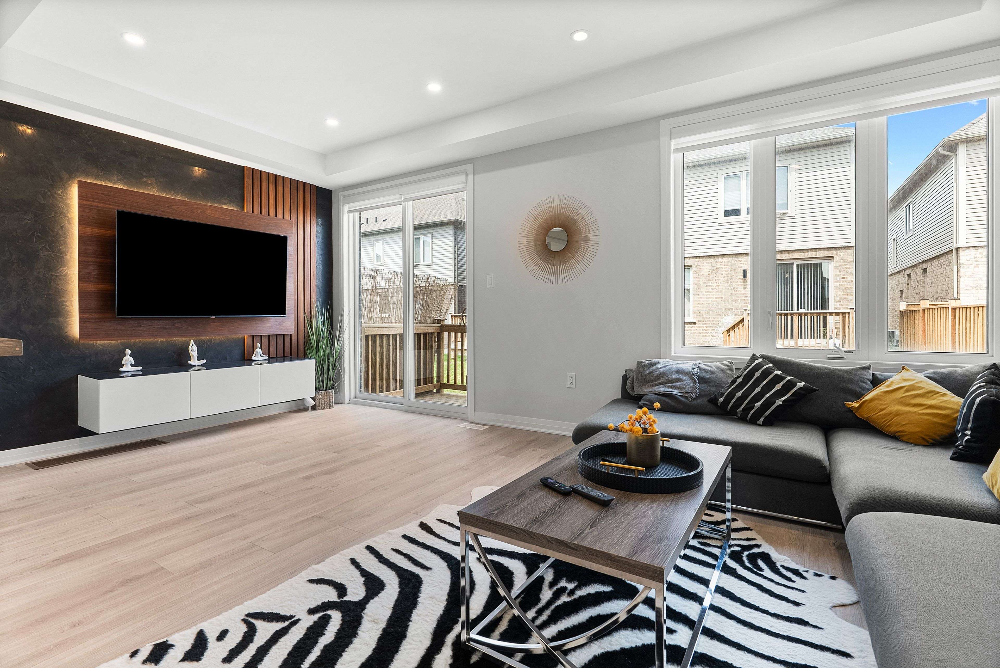 Barrie, ON L9J 0K4,95 Shepherd DR