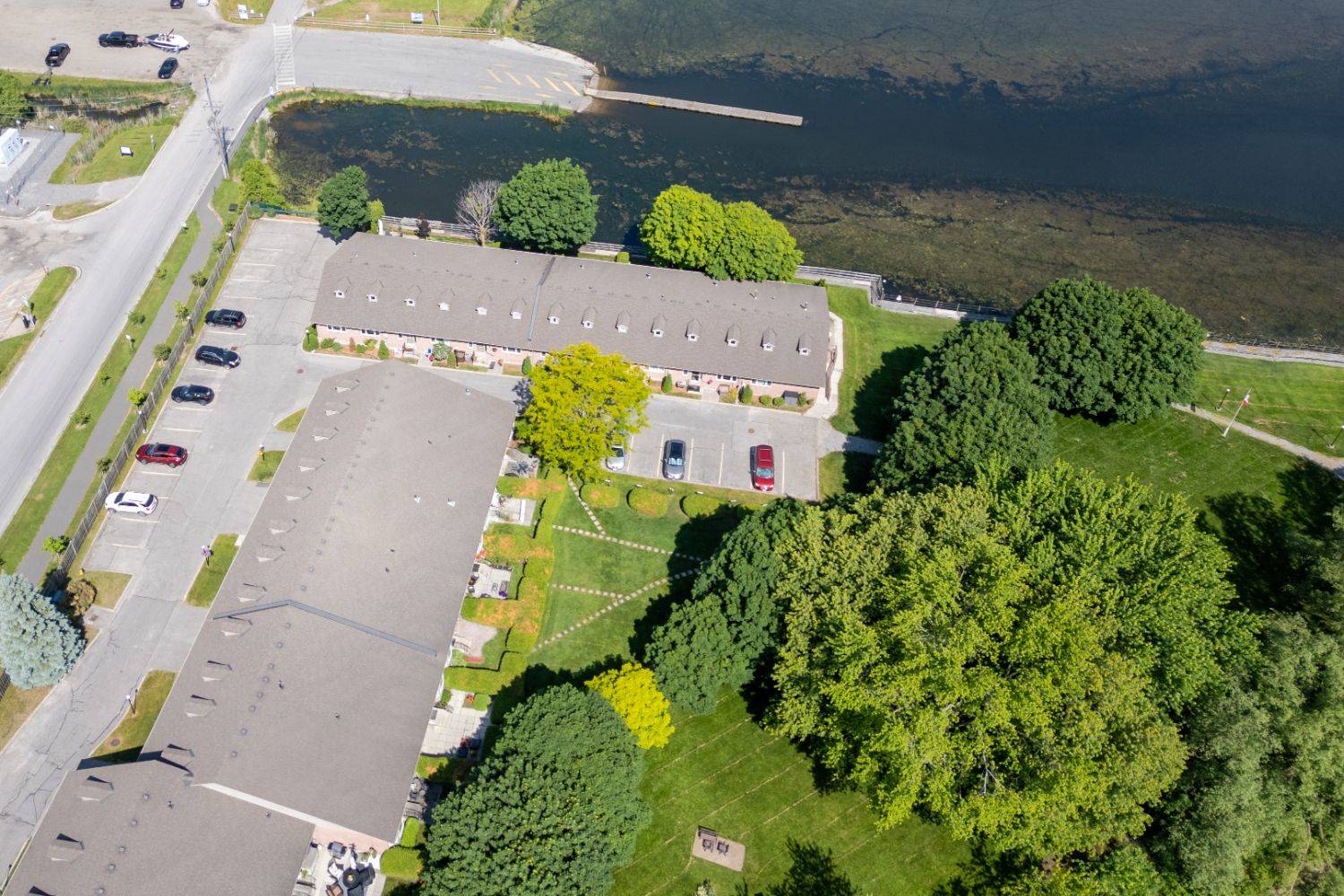 Scugog, ON L9L 1C4,234 Water ST #15