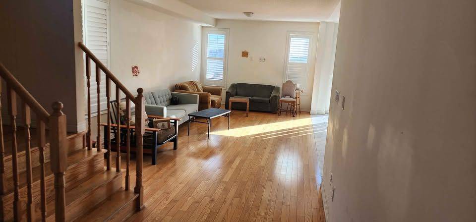 Brampton, ON L6X 5K6,14 Vezna CRES