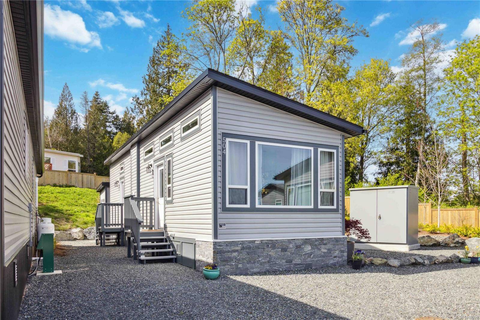 Central Saanich, BC V8M 0C3,747 Old Place Rd #504