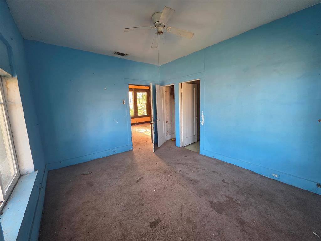 Breckenridge, TX 76424,905 W Walker Street