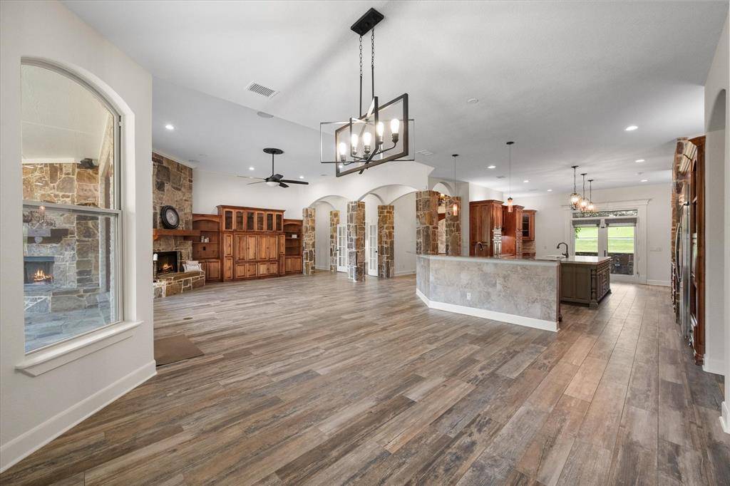 Mansfield, TX 76063,7301 Heritage Oaks Drive