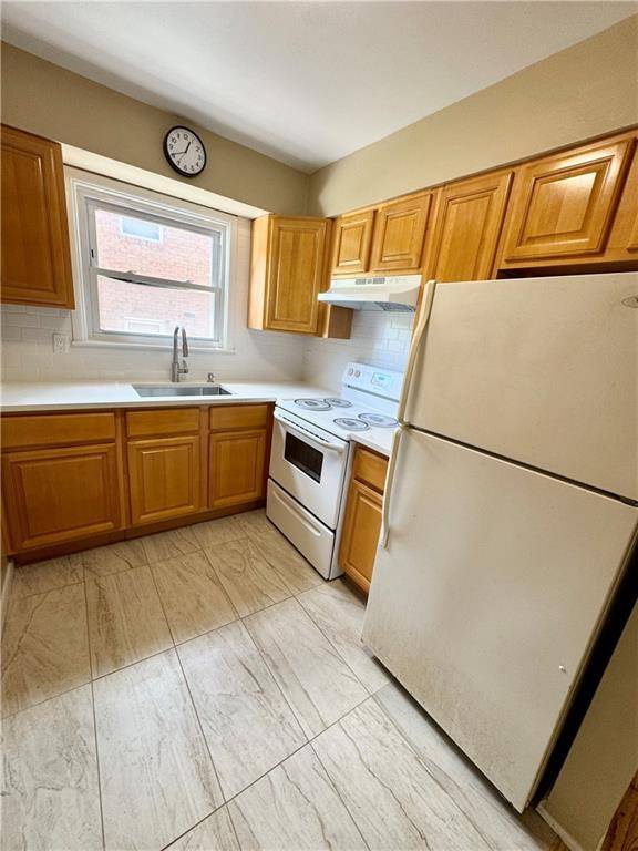 Staten Island, NY 10306,1923 South Railroad AVE