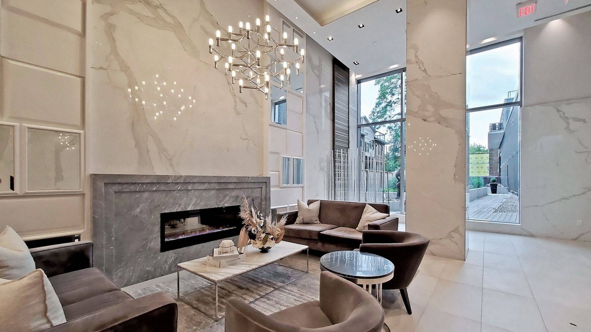 Toronto C02, ON M5P 0A2,501 St. Clair AVE W #204