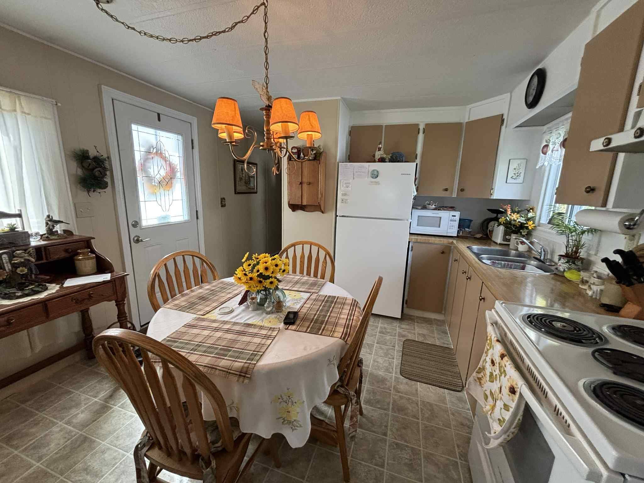 North Huron, ON N0G 2W0,35 Briarwood CRES