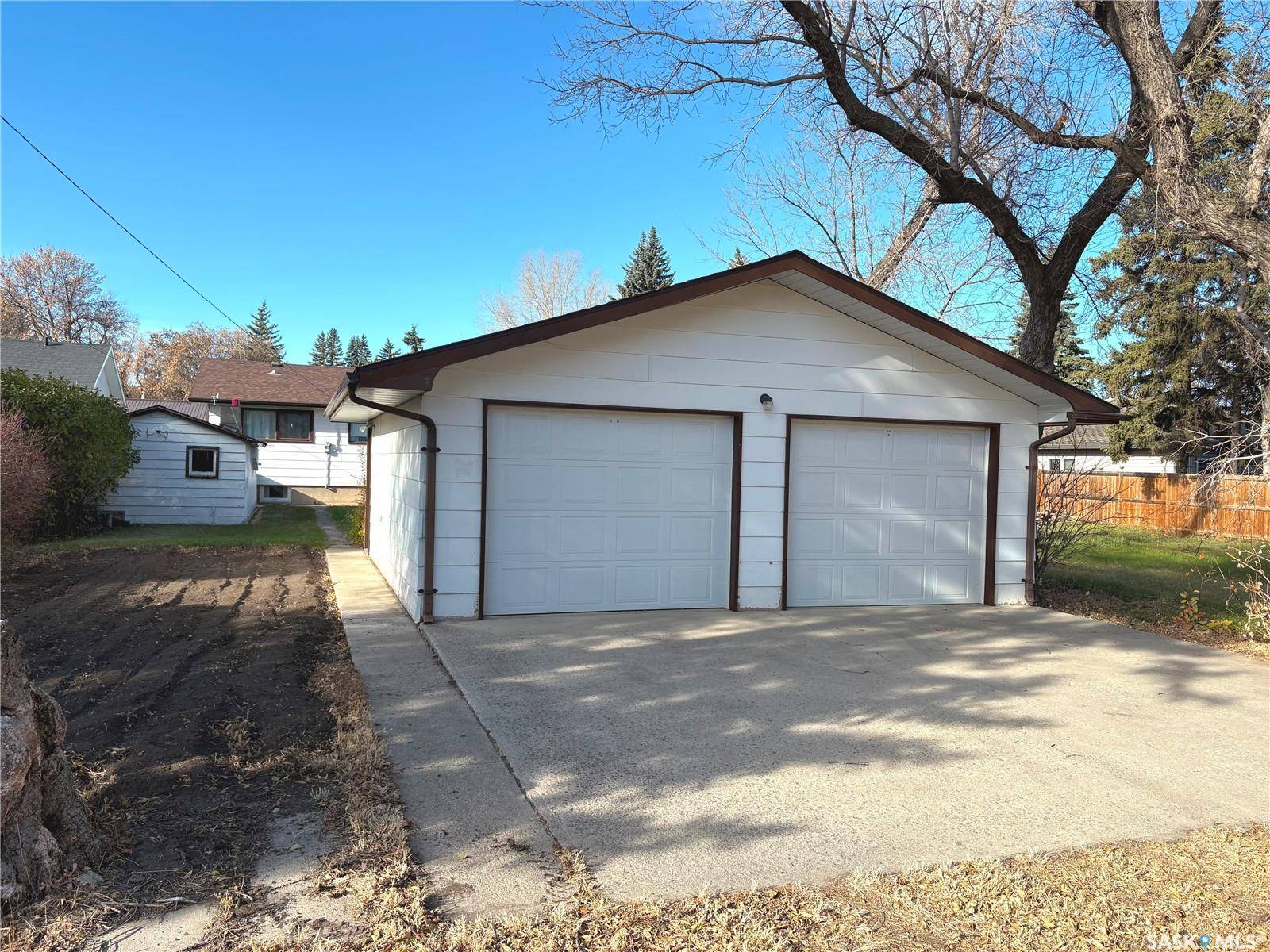Fort Qu'appelle, SK S0G 1S0,235 Company AVENUE S