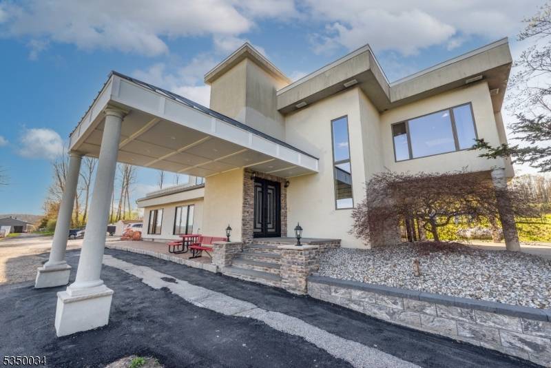 Sandyston Twp., NJ 07851,155 Route560