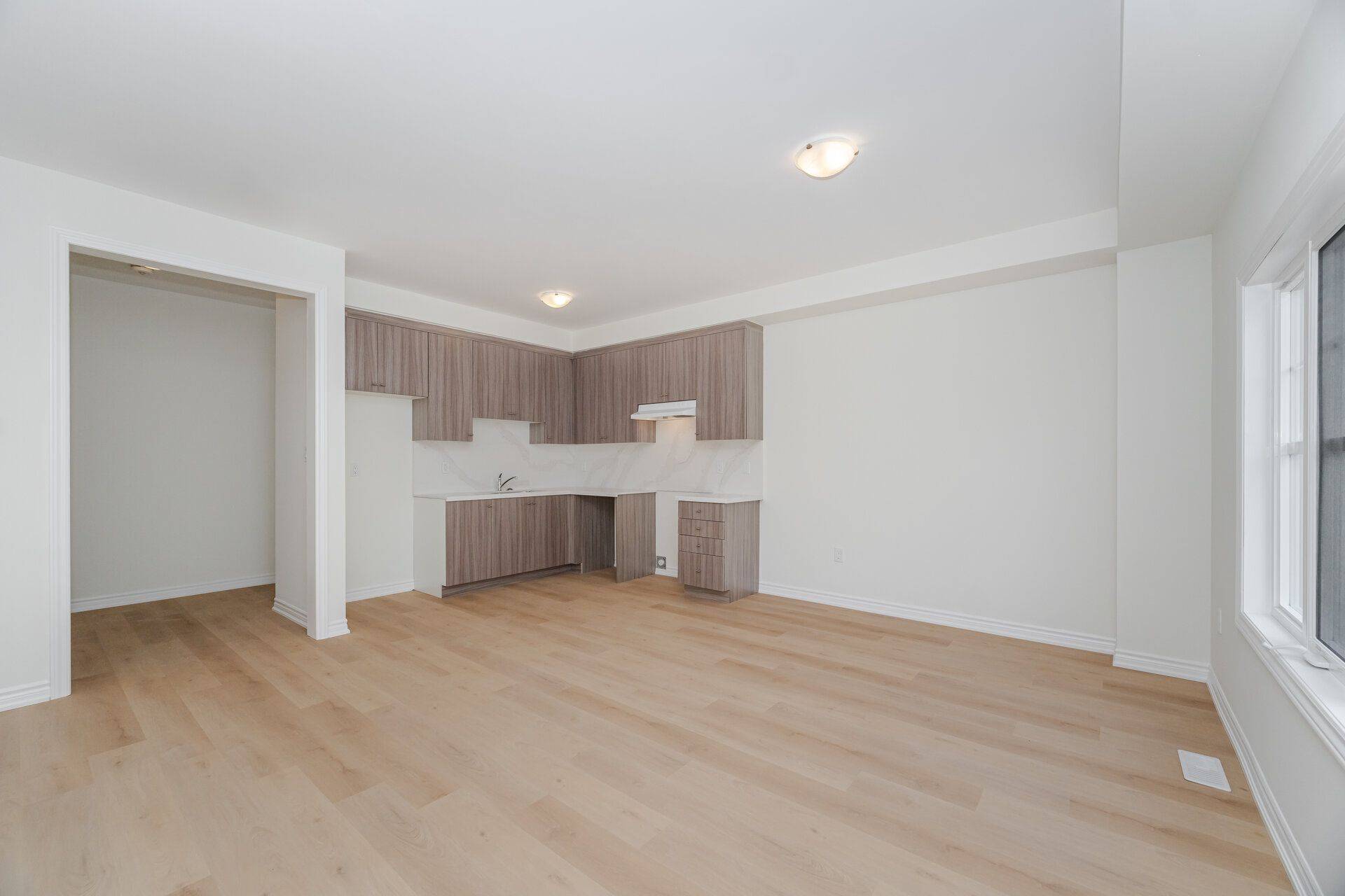 Innisfil, ON L0L 1L0,16 Ravenscraig PL