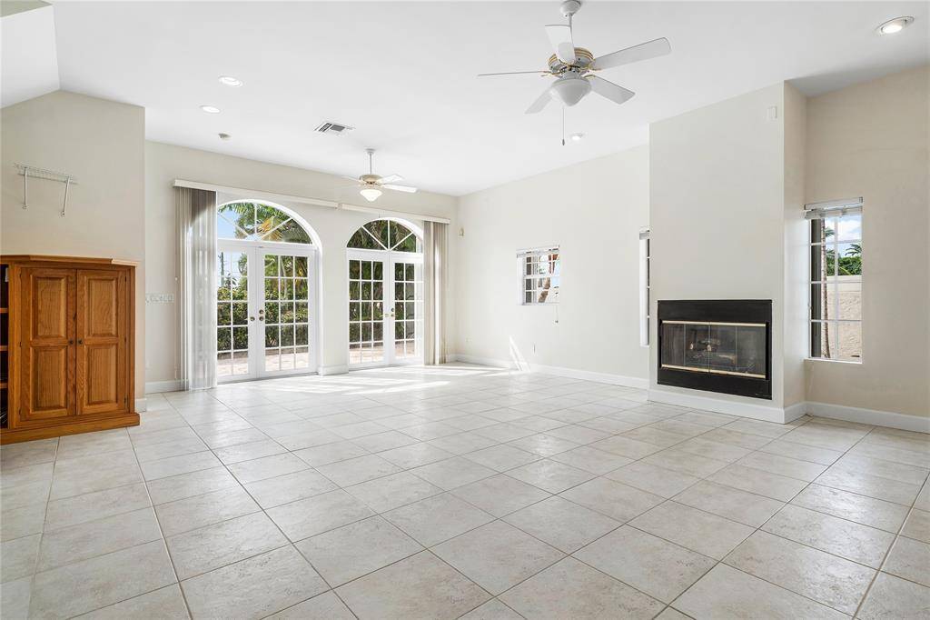 Fort Lauderdale, FL 33316,1500 SE 12th Ct