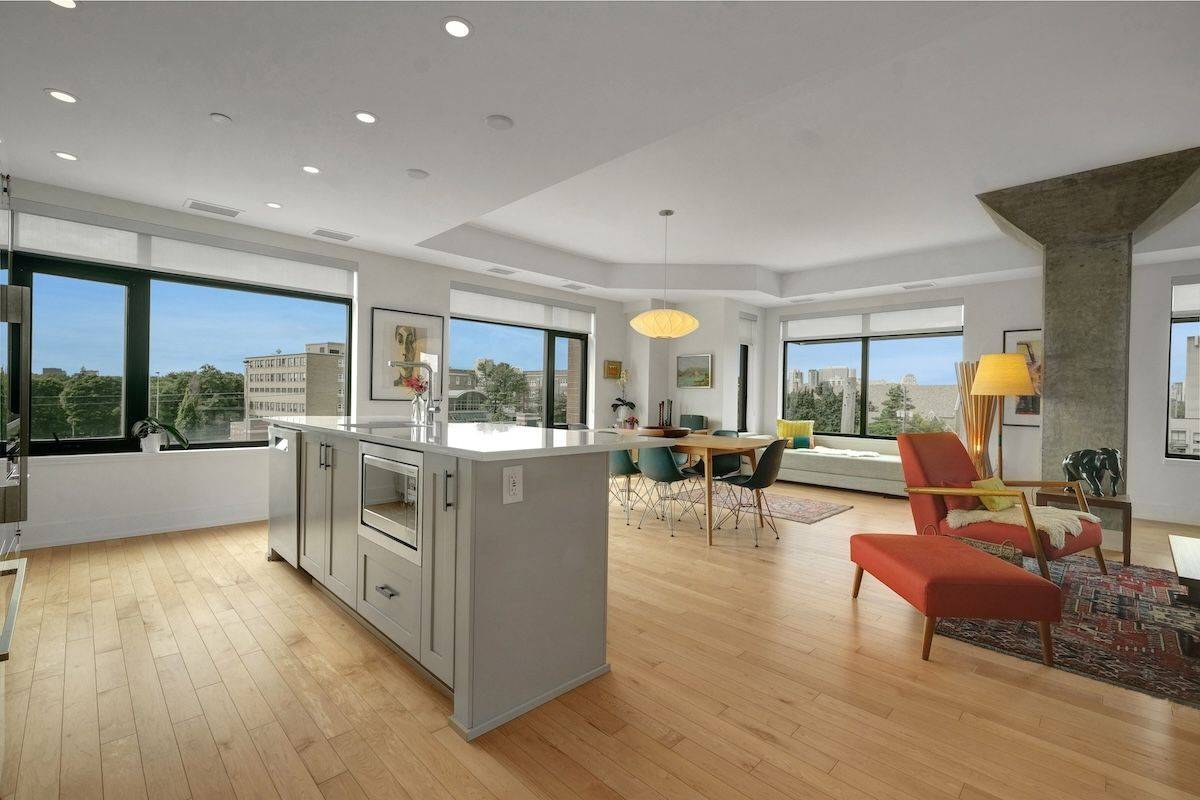 Glebe - Ottawa East And Area, ON K1S 5V7,60 Springhurst AVE #504