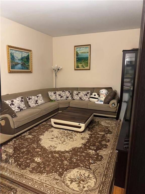 Brooklyn, NY 11214,1926 83rd ST