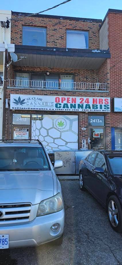 Toronto W02, ON M6N 1K9,2413 St Clair AVE W ##Main