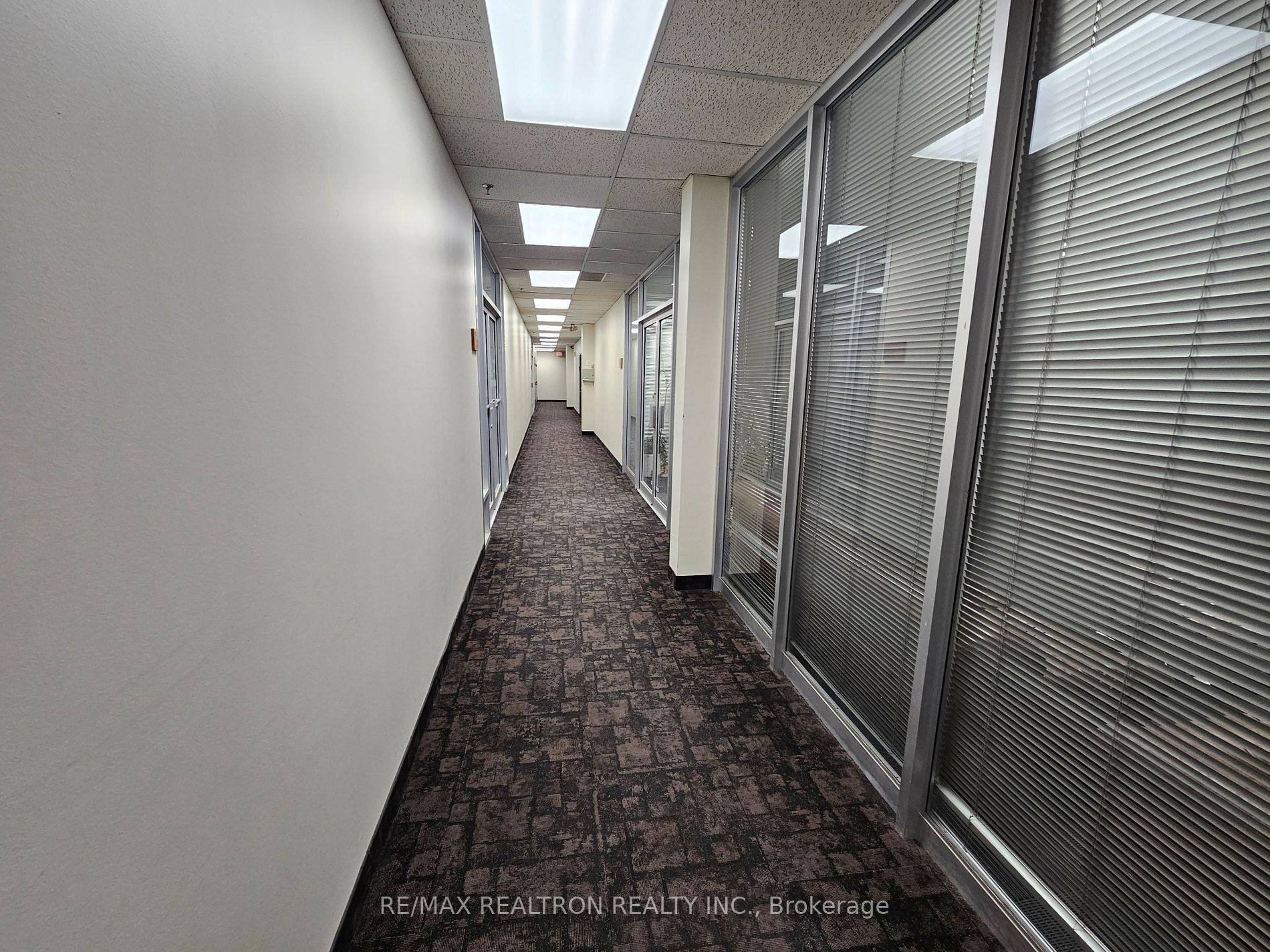 Toronto W05, ON M3N 1W8,125 Norfinch DR #214