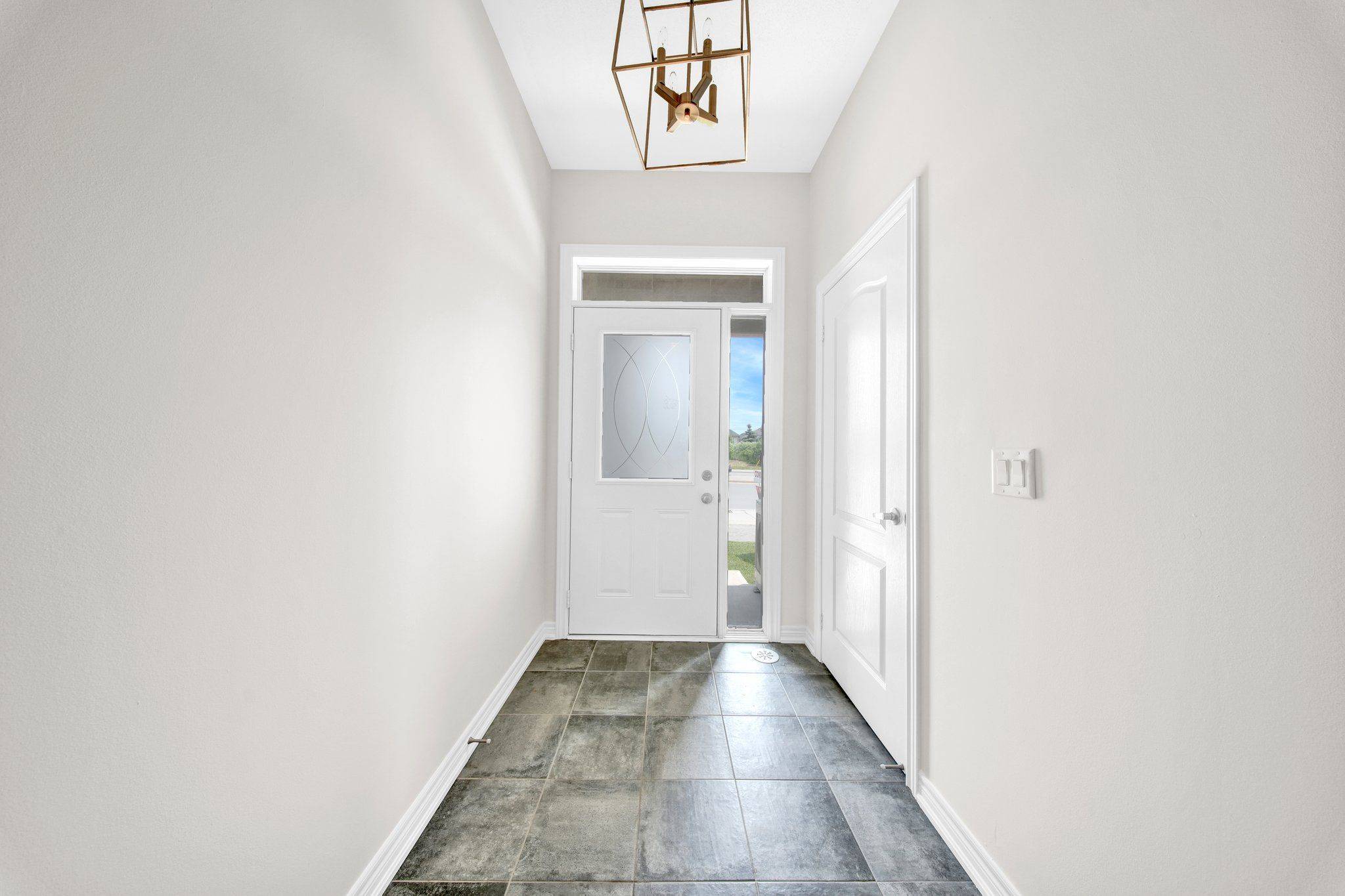 527 Dundas ST, Oakville, ON L6H 3P6