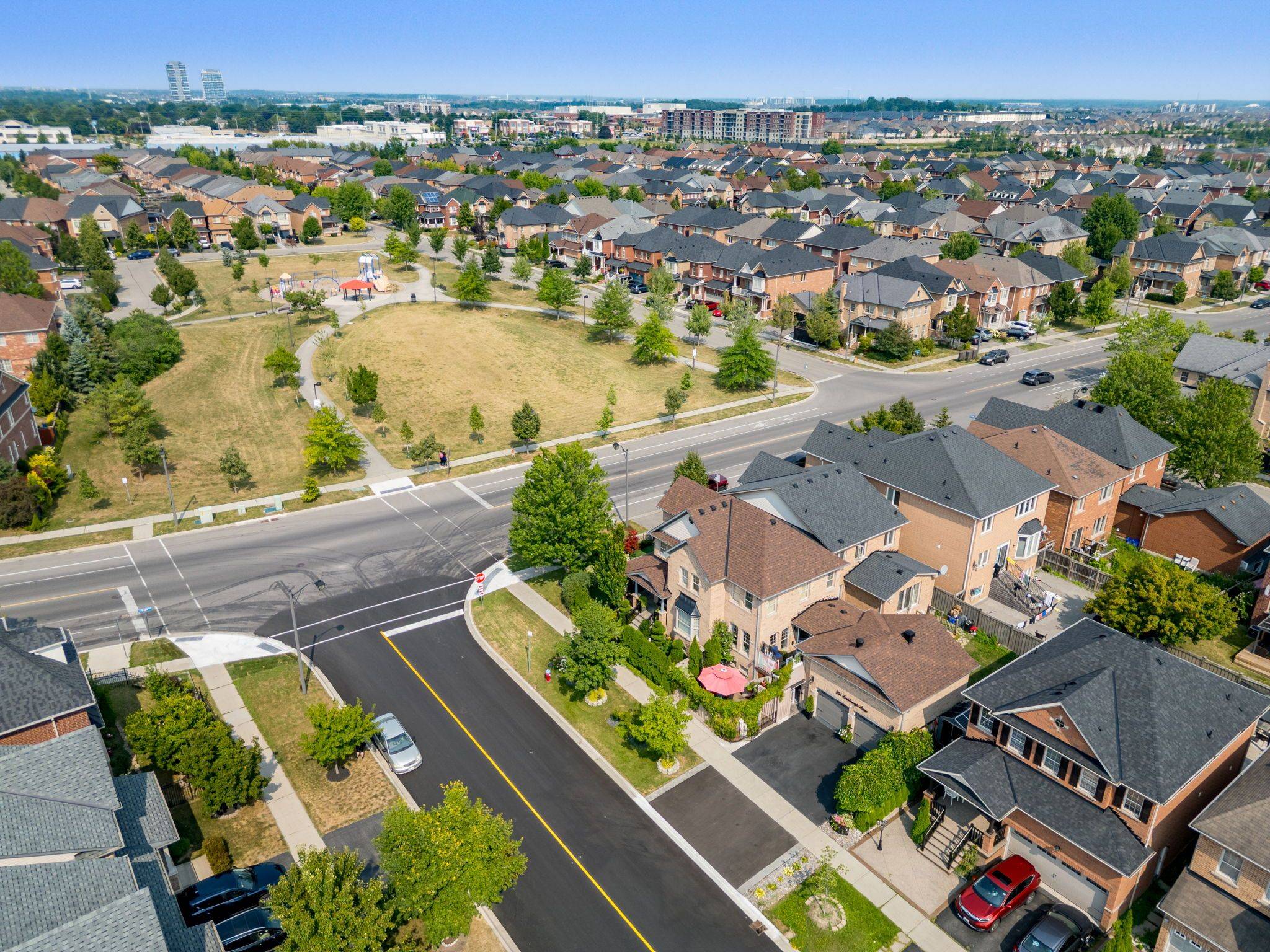 Milton, ON L9T 0T4,256 Landsborough AVE