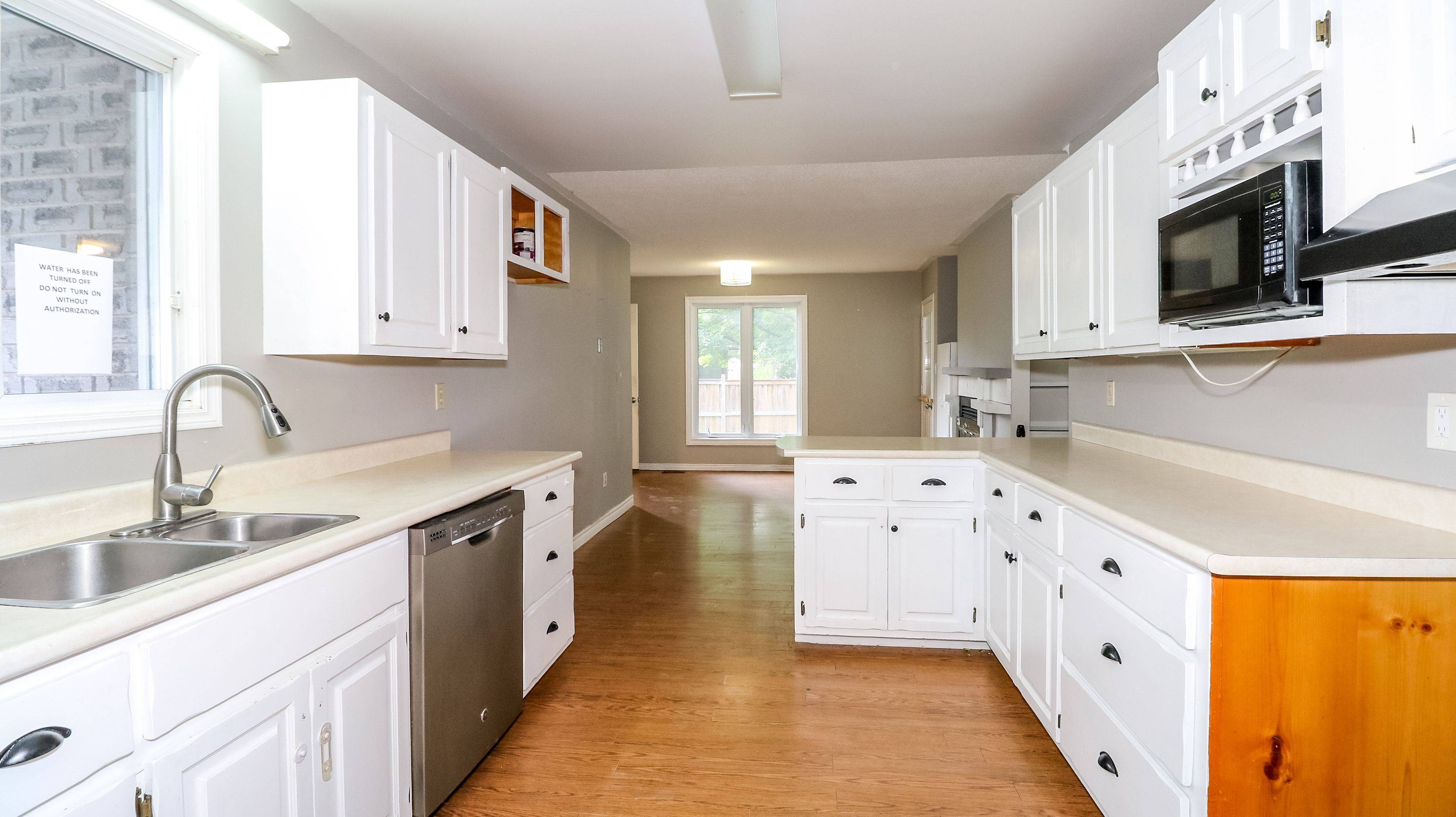 Tiny, ON L0L 2T0,24 Howard AVE