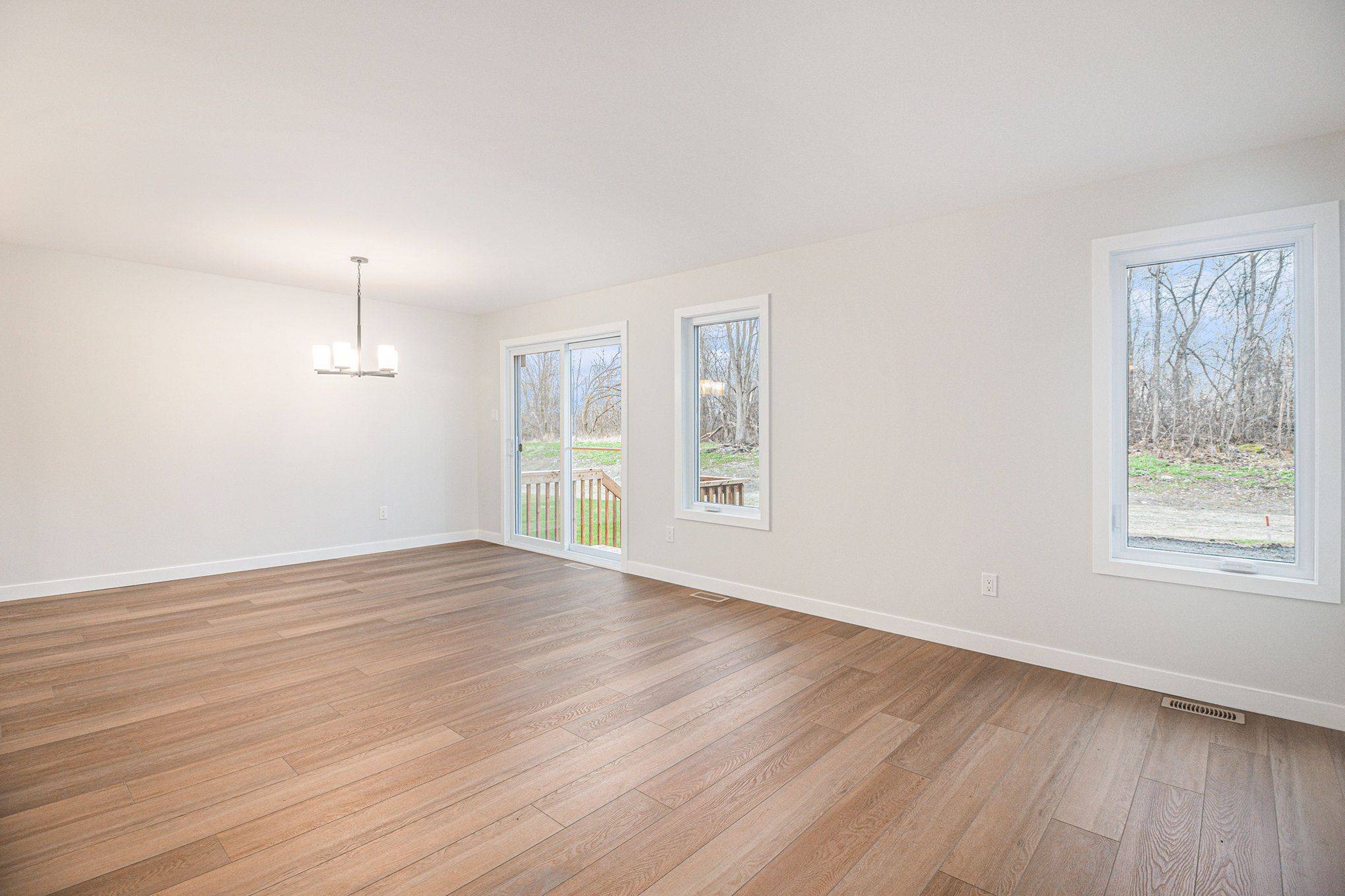 North Stormont, ON K0A 1R0,69 HELEN ST