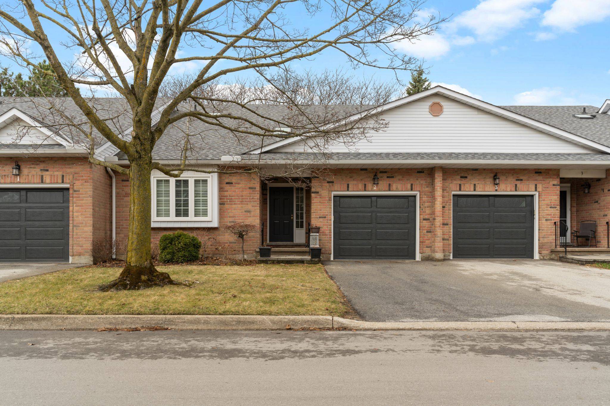 St. Catharines, ON L2S 3G3,10 ELDERWOOD DR #2
