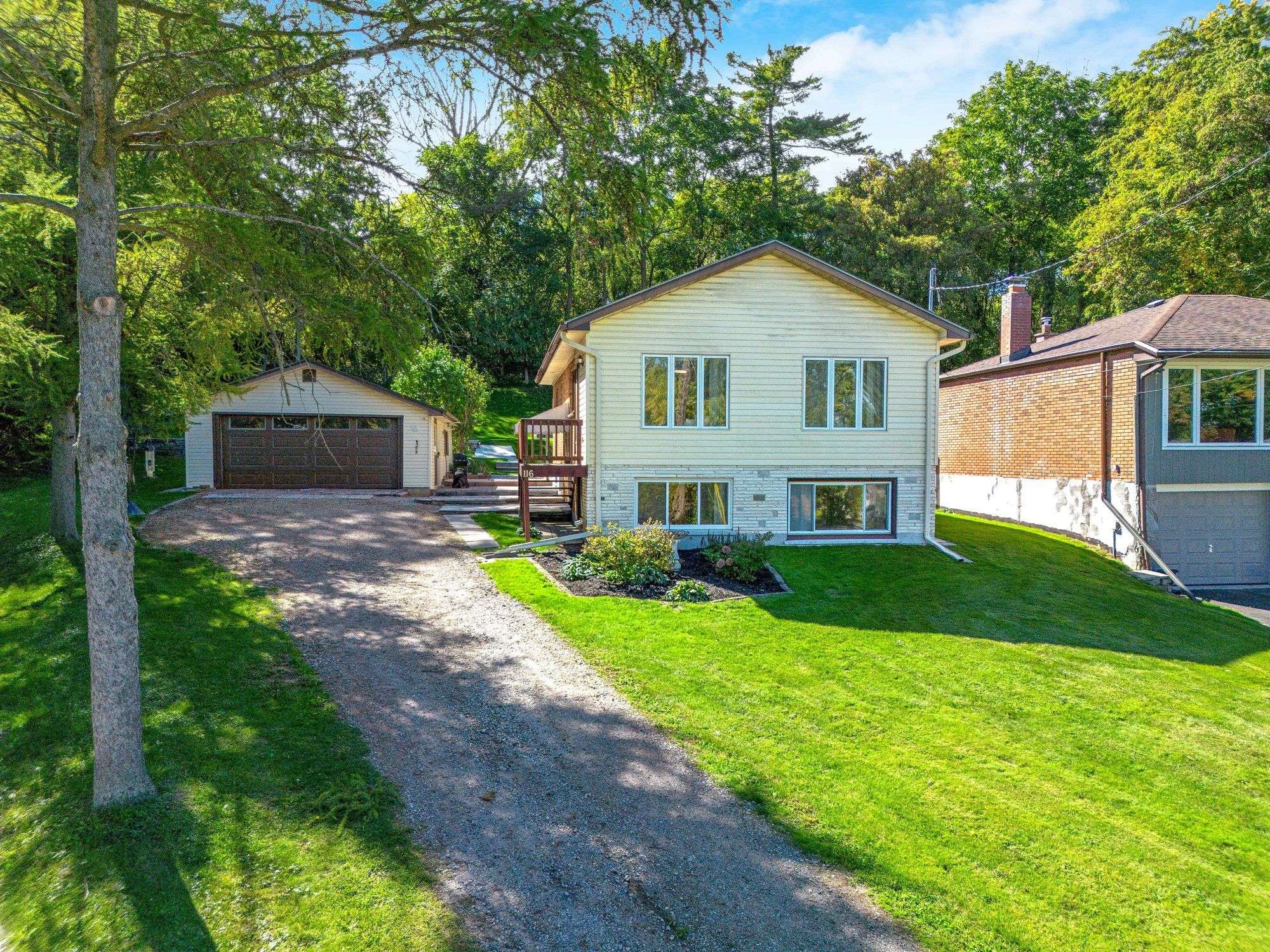 Halton Hills, ON L7G 2V4,116 Park ST E