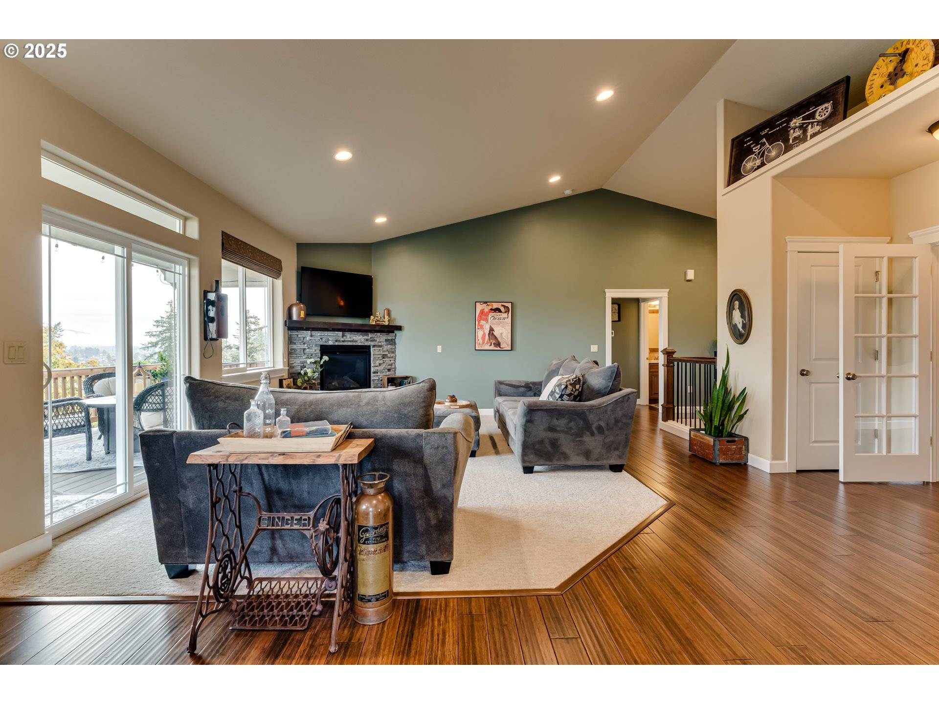 Springfield, OR 97478,6452 DOGWOOD ST