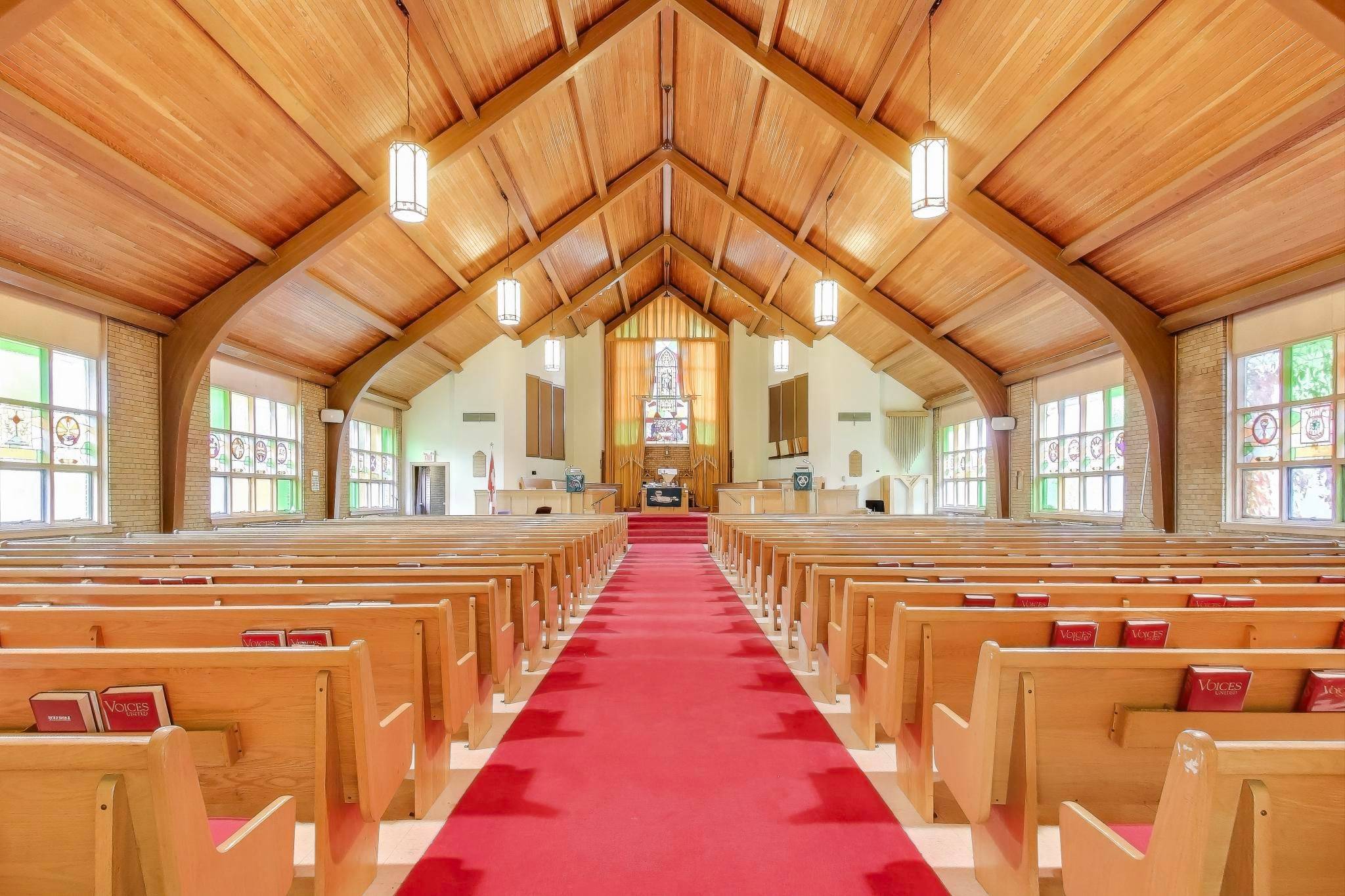 Hamilton, ON L8K 1W3,1974 King ST E