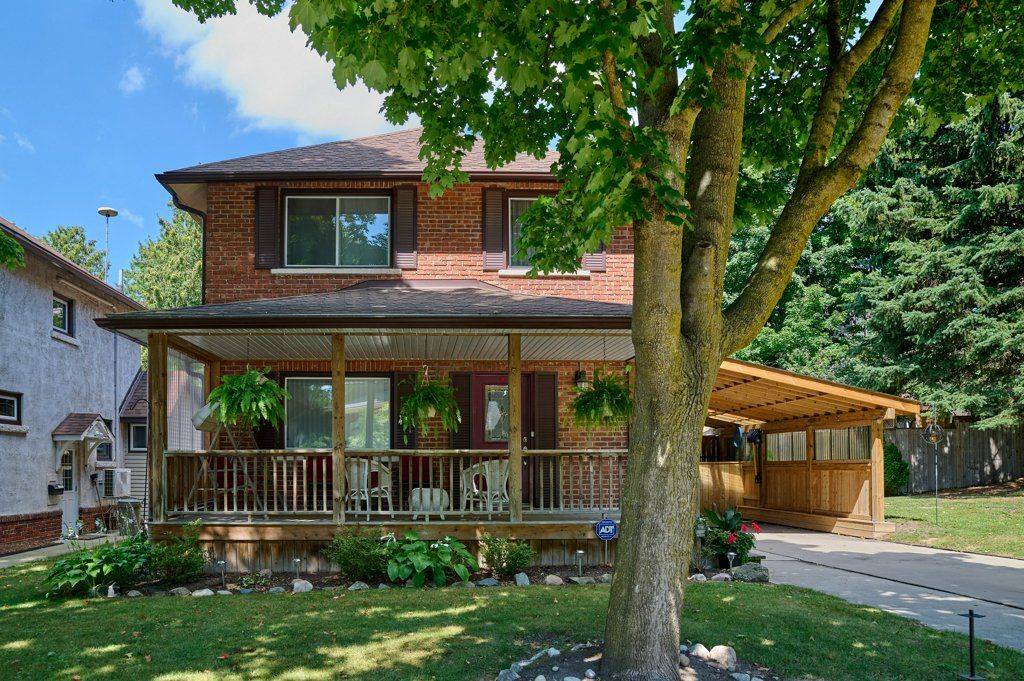 Kitchener, ON N2G 2H8,120 Wood ST