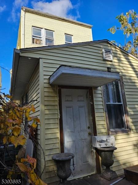 Irvington Twp., NJ 07111,420 21St St