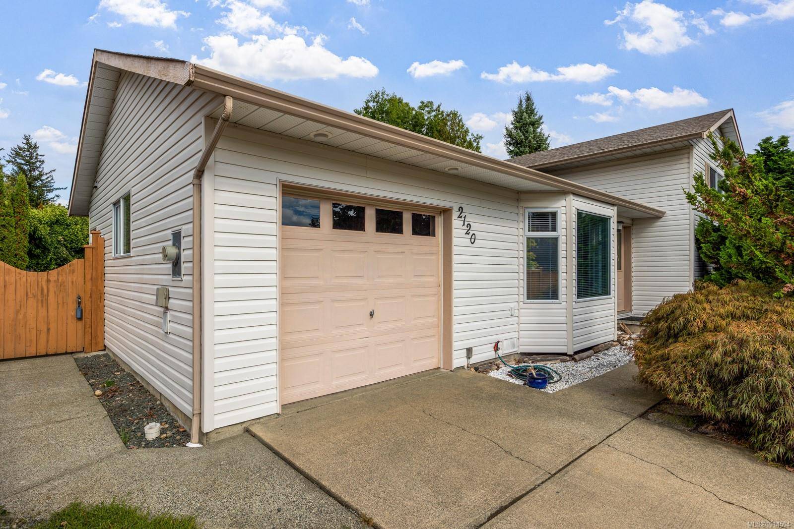 Comox, BC V9M 3P5,2120 Plover Crt