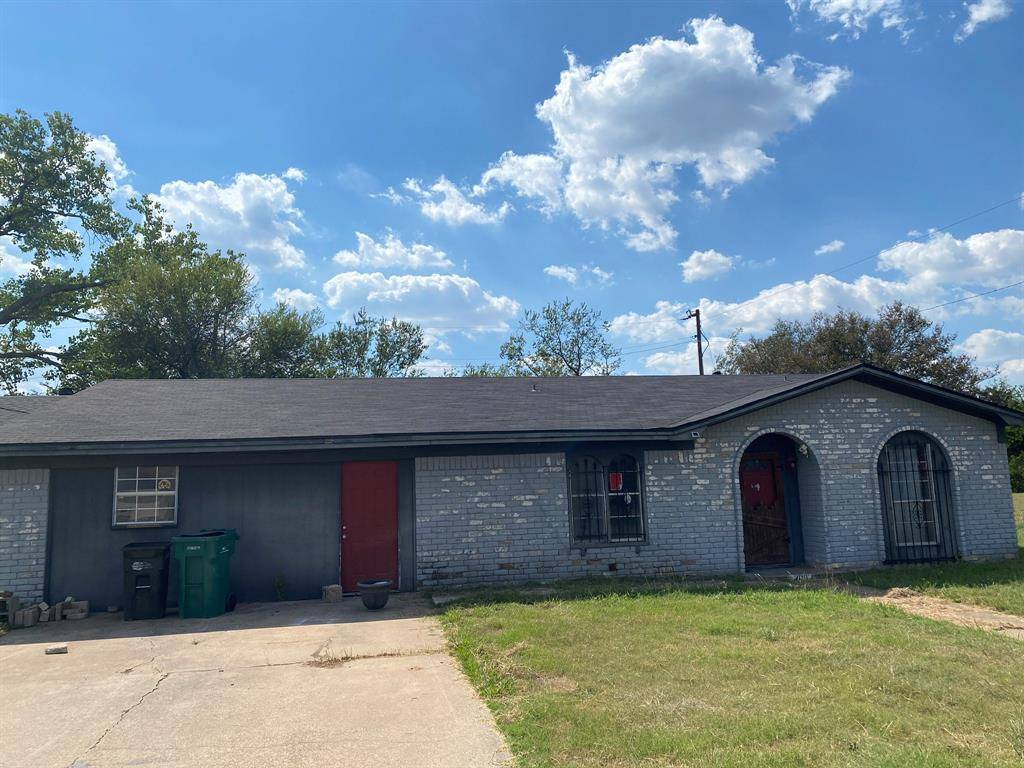 Lacy Lakeview, TX 76705,200 S Patricia Street