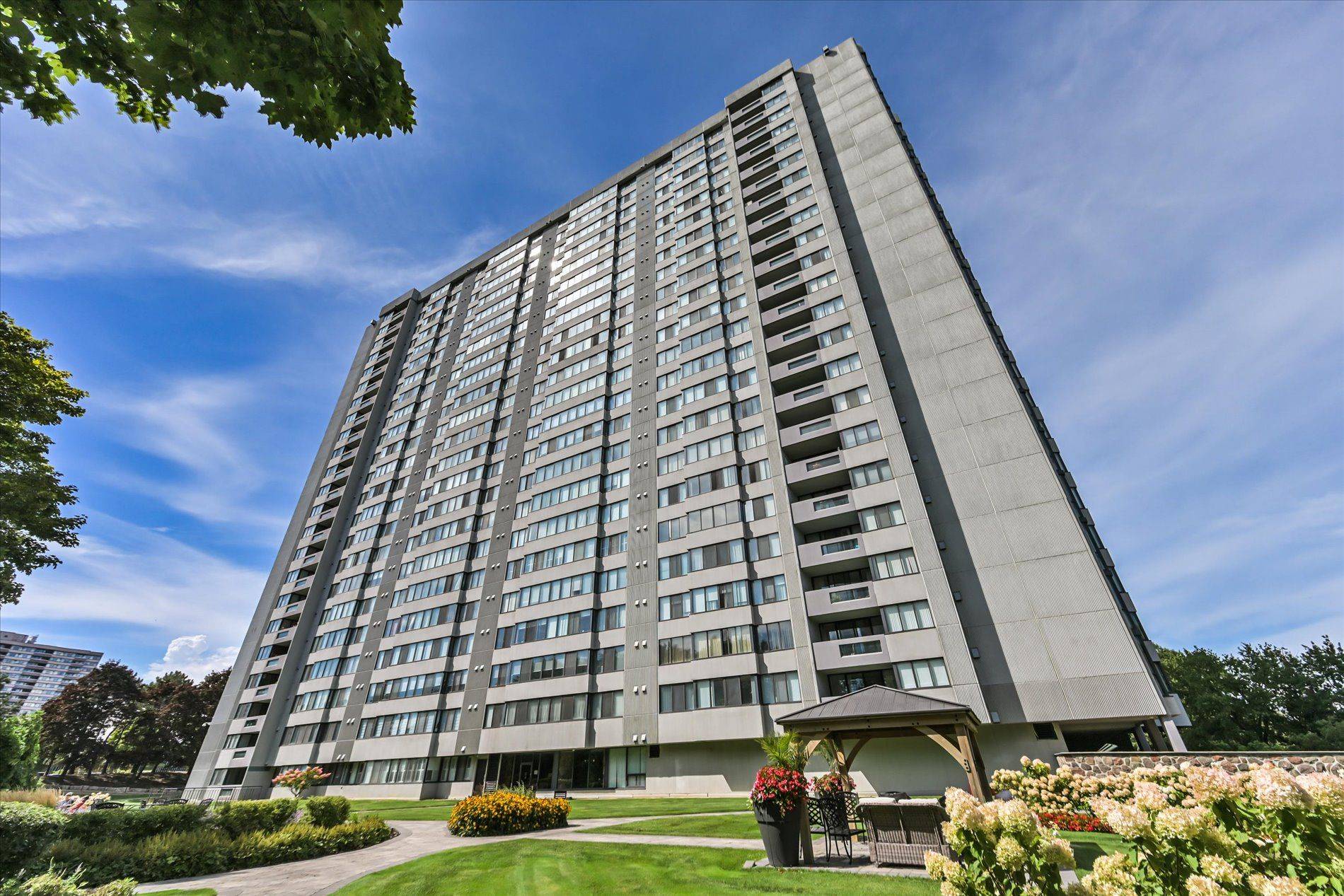 Toronto E05, ON M1W 3P6,2330 Bridletowne CIR #308