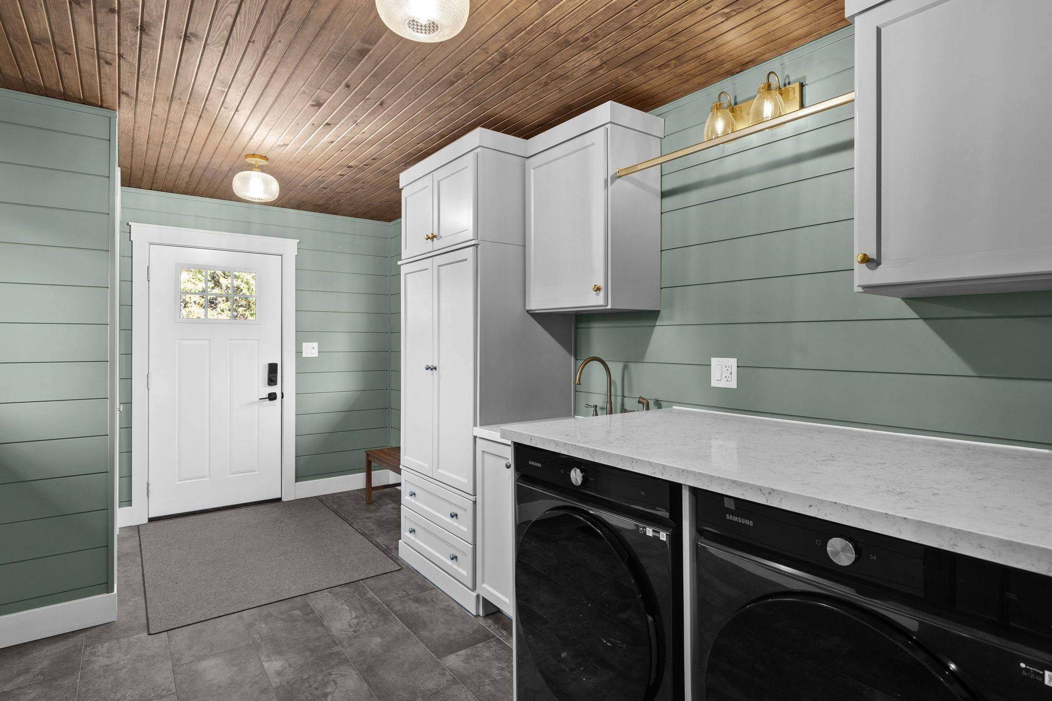 Severn, ON L3V 8B7,4382 Uhthoff Line