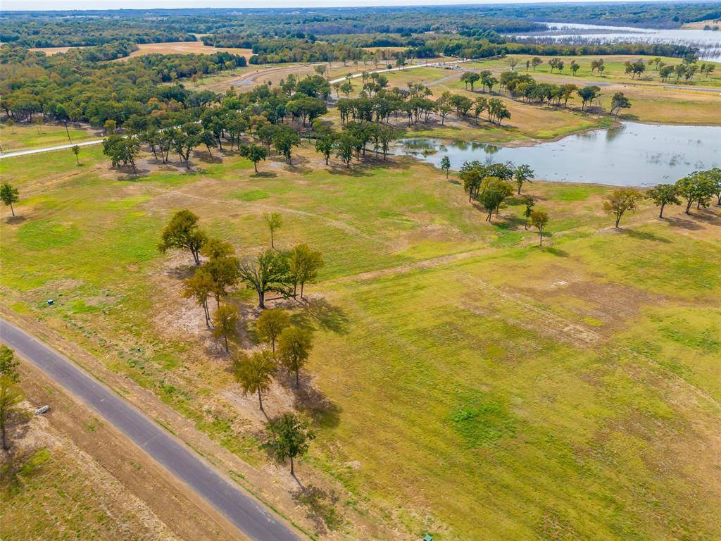 Windom, TX 75492,237 Lakeshore Terrace