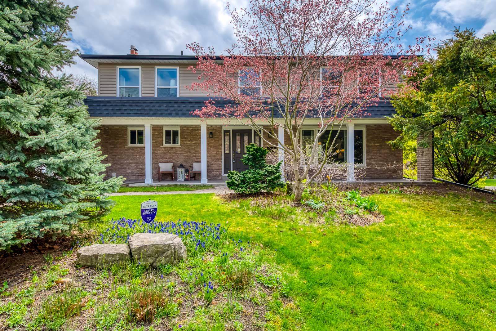 Oakville, ON L6J 5S9,1460 Caulder DR