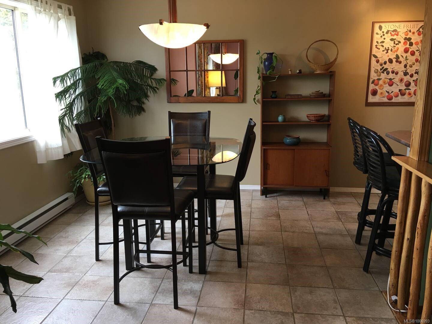 Alert Bay, BC V0N 1A0,71A Orca Way