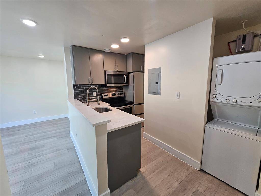 Dallas, TX 75204,4806 Virginia Avenue #110