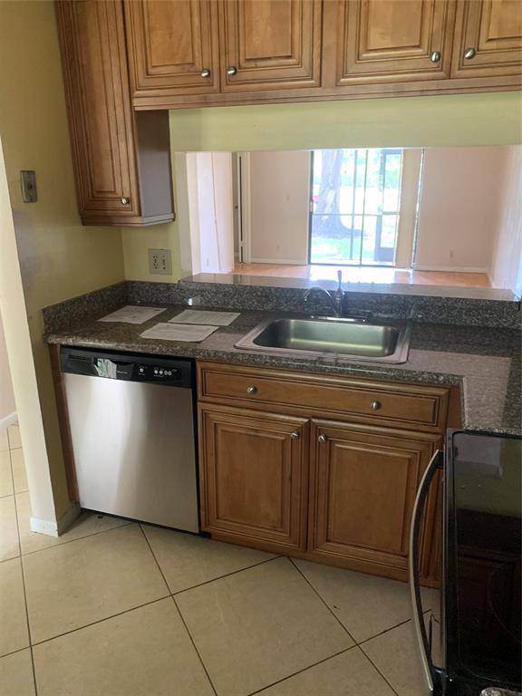 Boca Raton, FL 33433,6820 PALMETTO CIRCLE S Bldg 10 #103