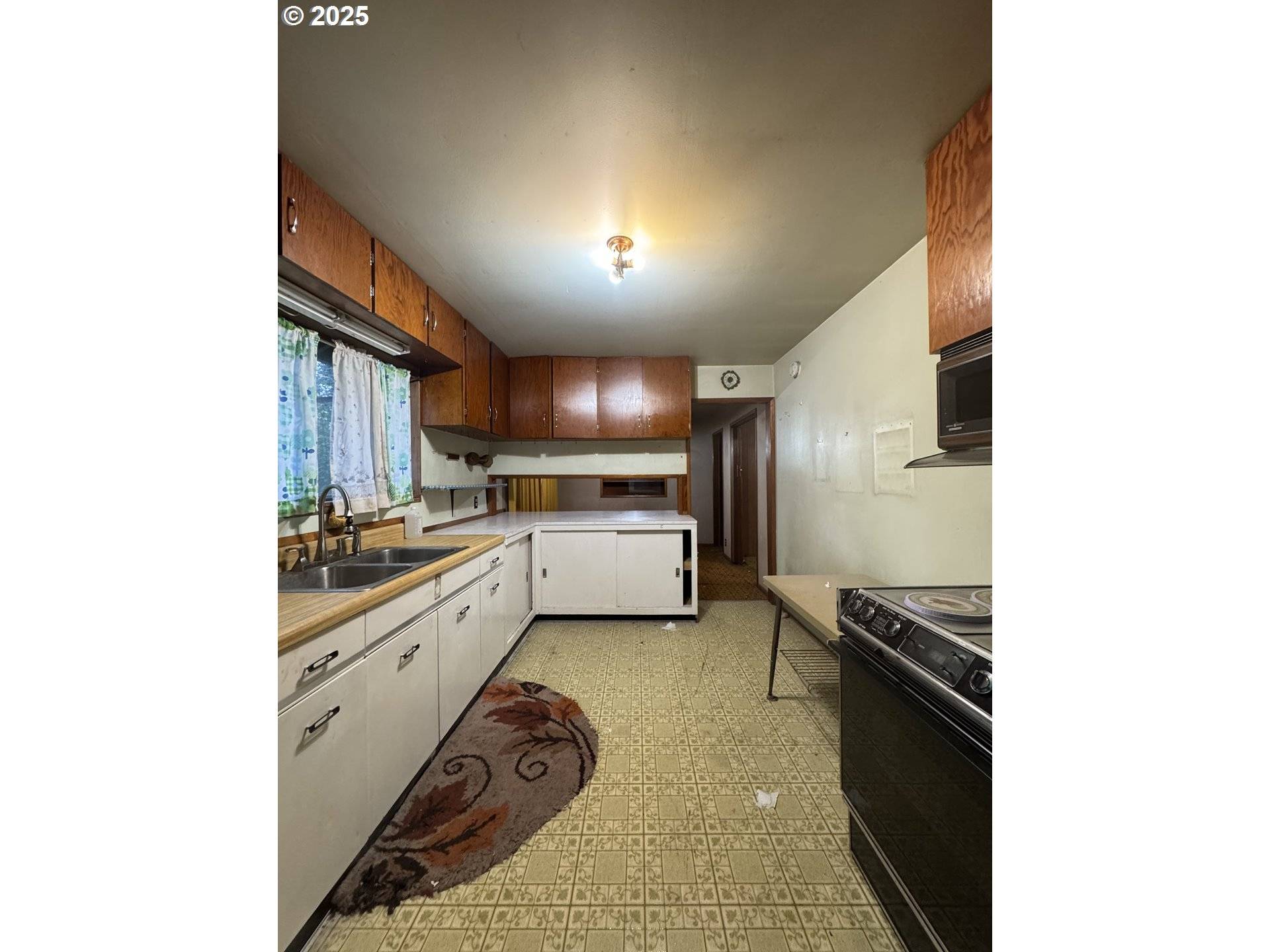 Philomath, OR 97370,31970 FERN RD