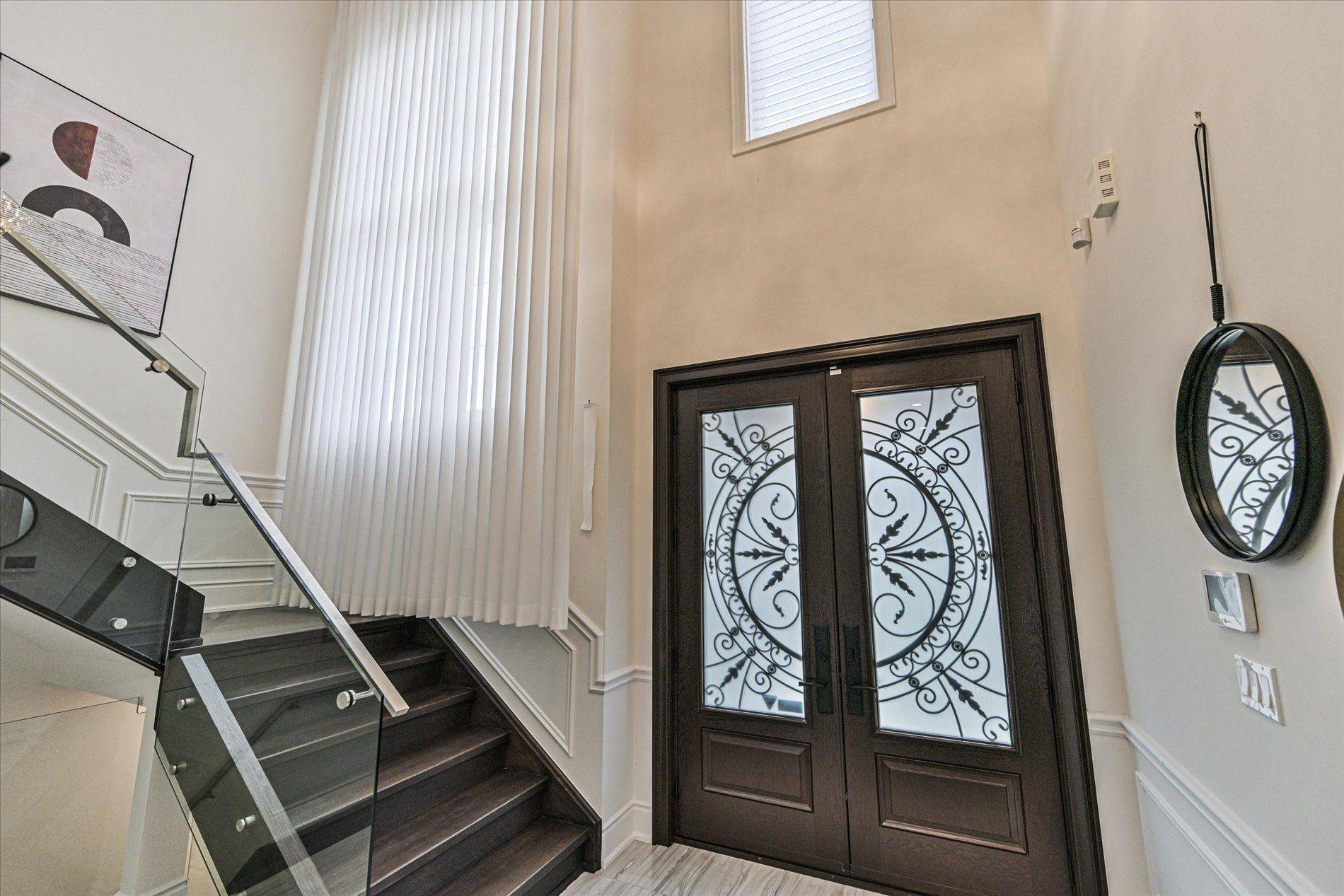 Richmond Hill, ON L4C 4Z1,17 Red Giant ST