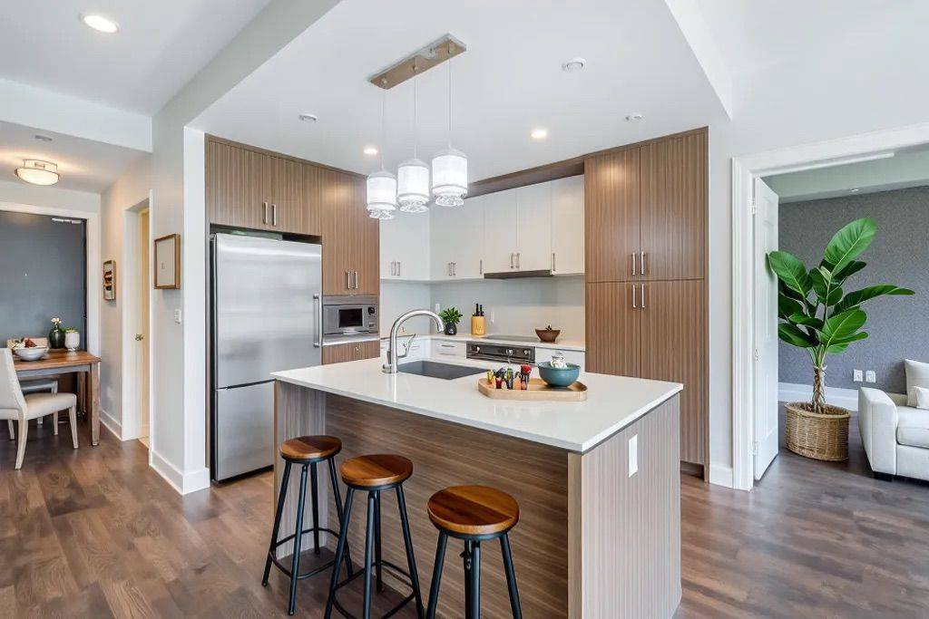 Mississauga, ON L5J 0B1,1575 Lakeshore RD W #366