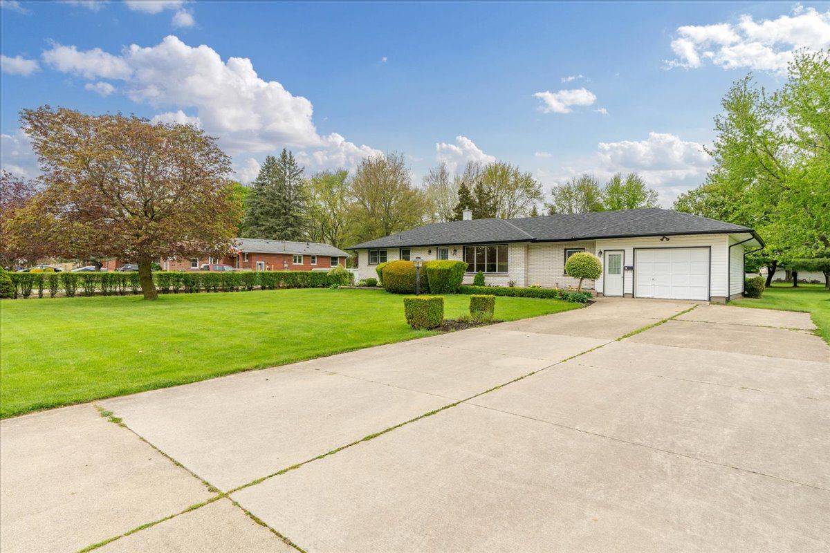 Southwest Middlesex, ON N0L 1M0,245 Coad ST