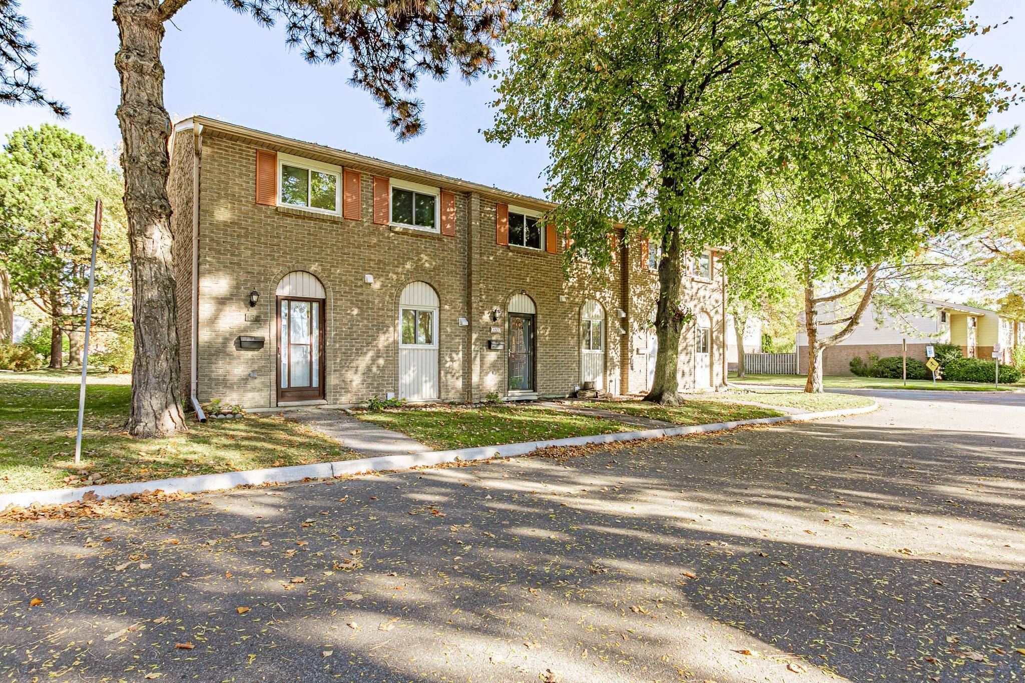 London South, ON N6J 2J1,166 SOUTHDALE RD W #154