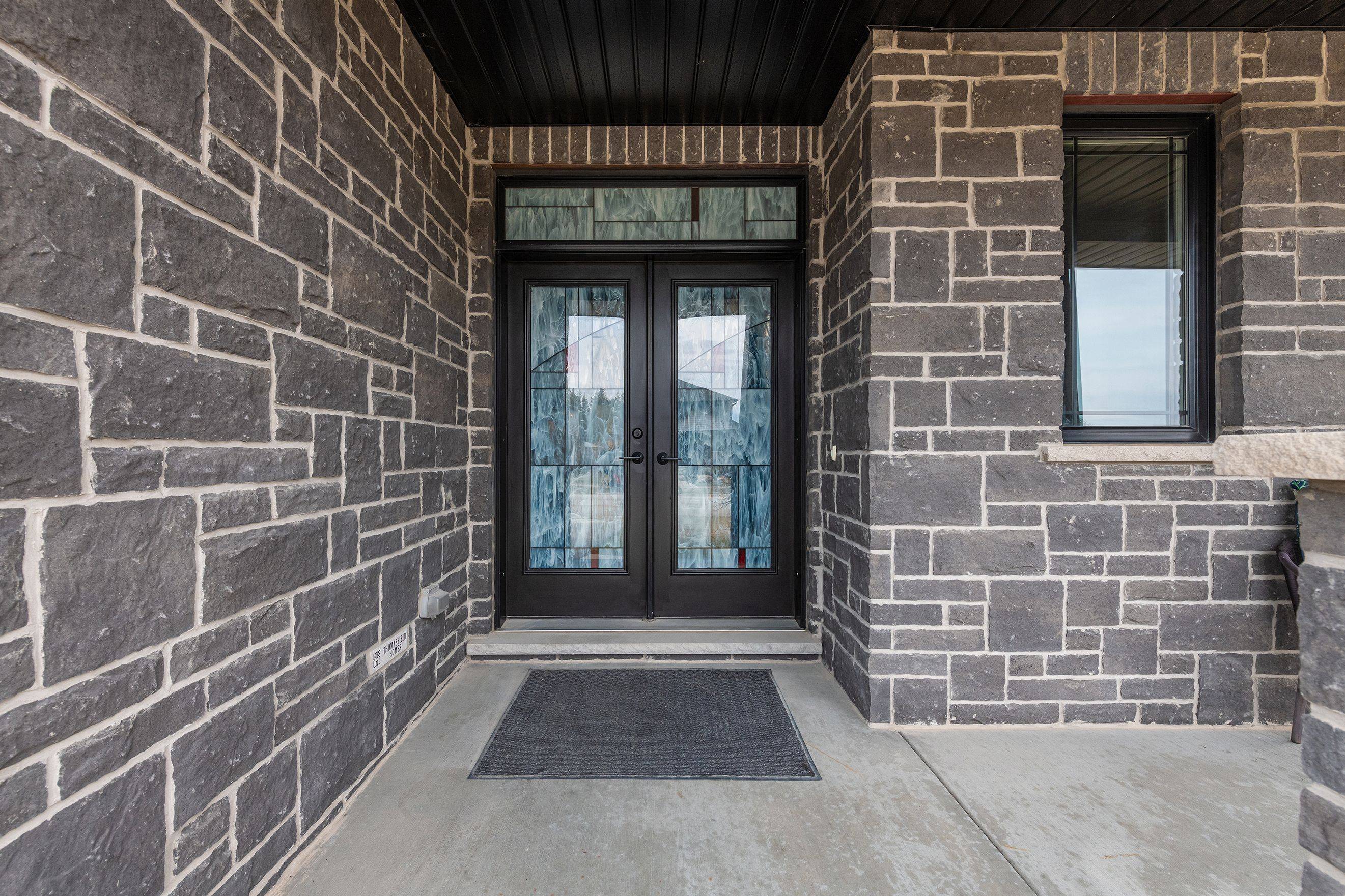 East Luther Grand Valley, ON L9W 6T9,10 Mayberry DR