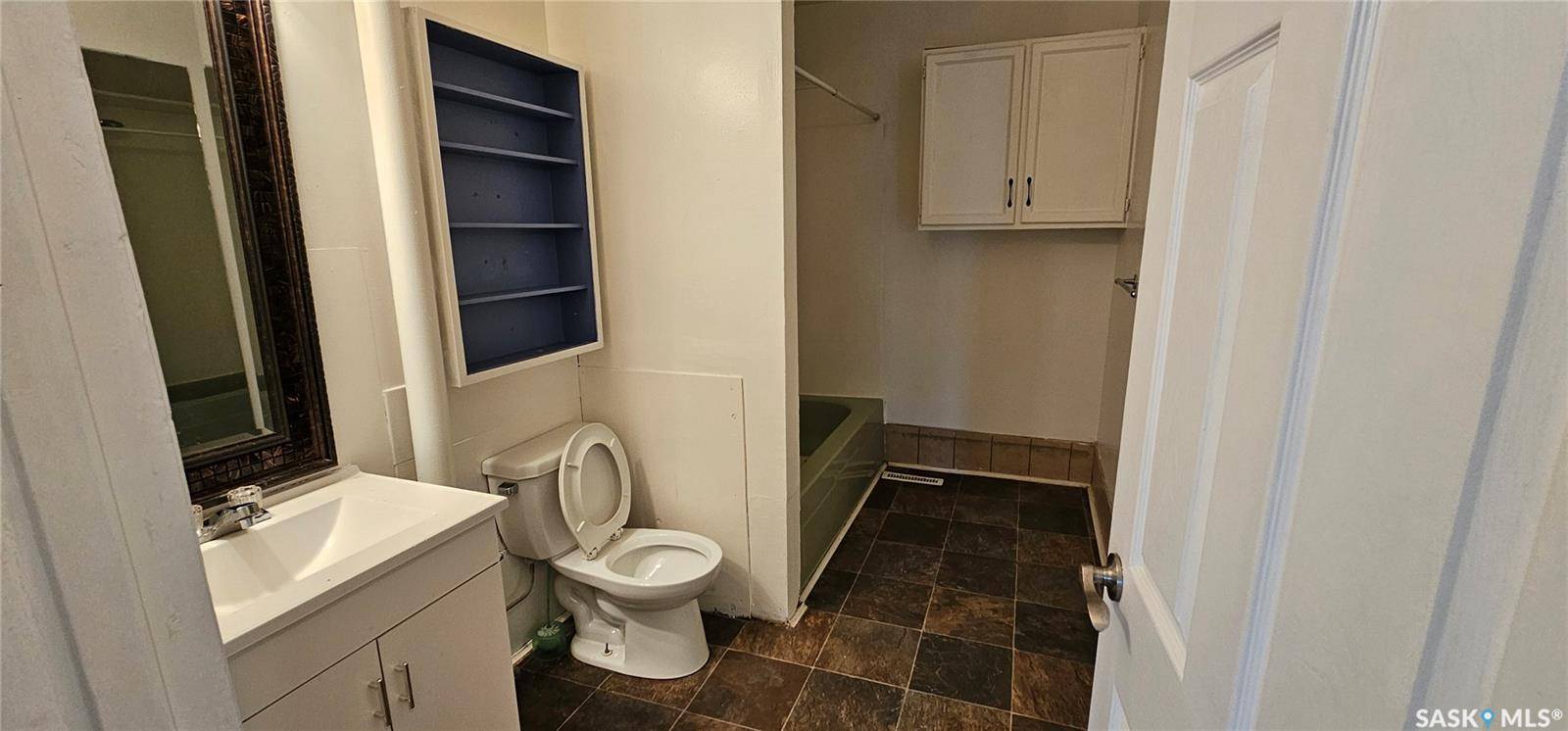 Saskatoon, SK S7M 1A3,1901 20th STREET W