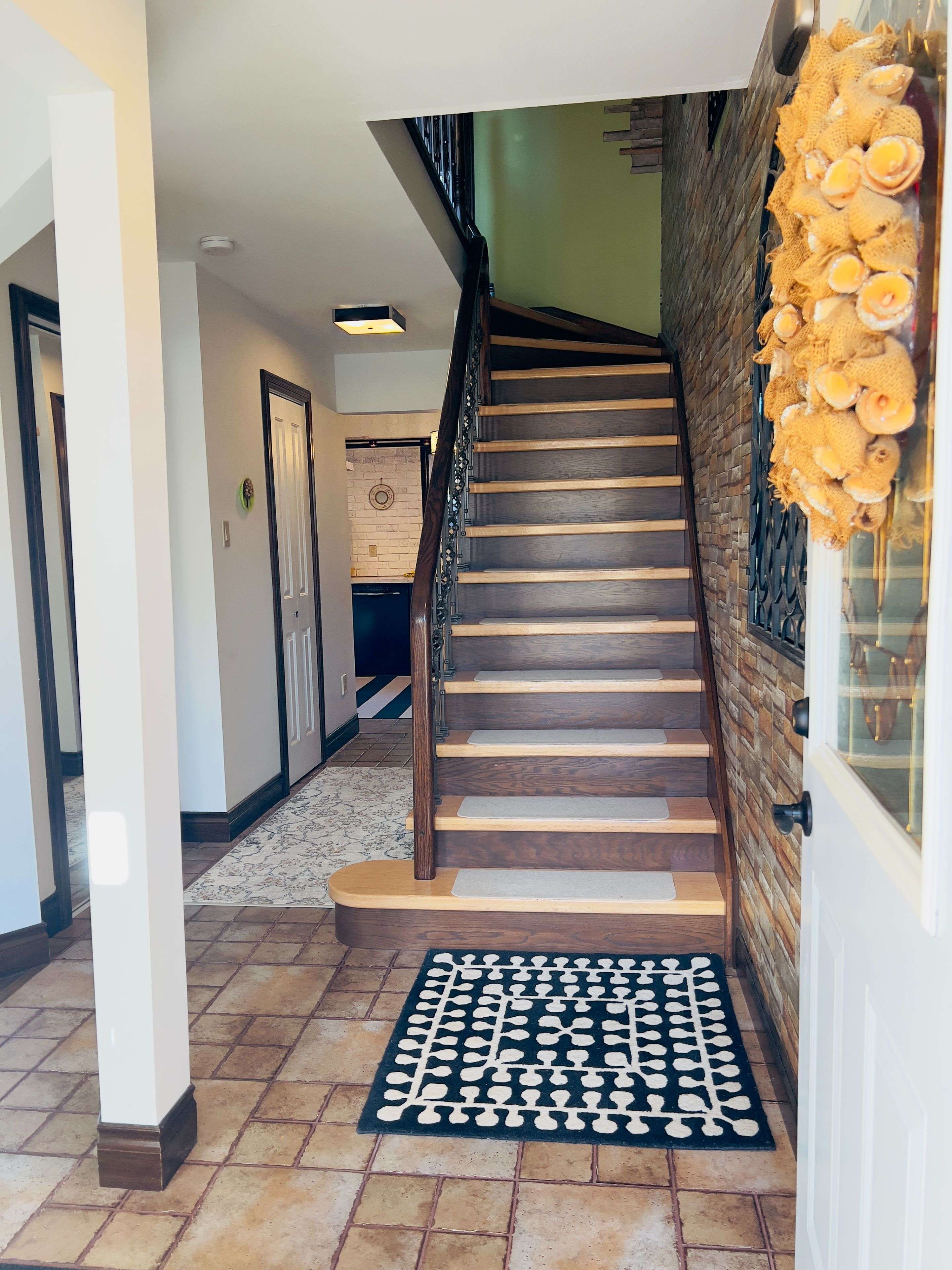 Ajax, ON L1T 3T2,40 Weekes DR