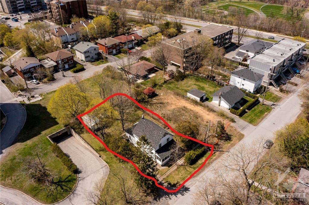 Britannia Heights - Queensway Terrace N And Area, ON K2B 6C4,830 High ST