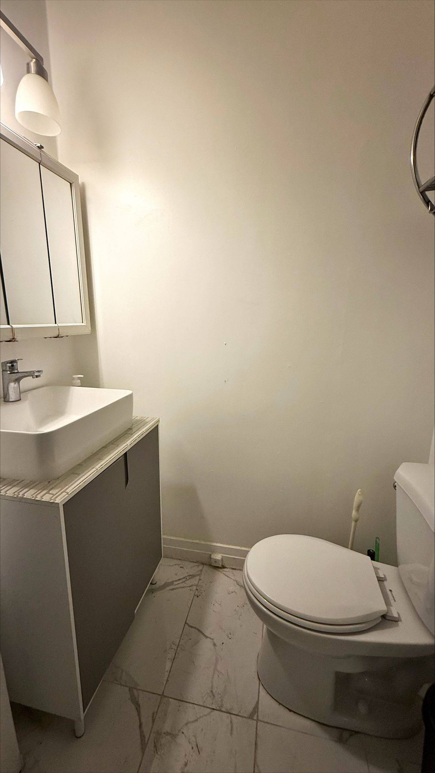 Vanier And Kingsview Park, ON K1L 7R8,262 EMOND ST #B