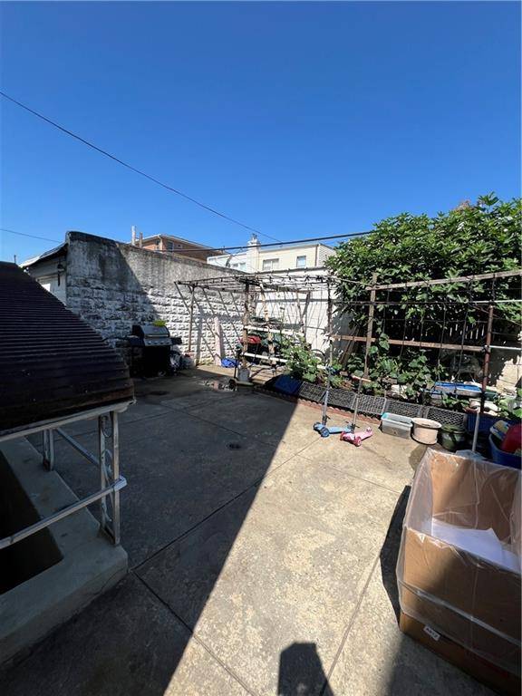 Brooklyn, NY 11214,156 Bay 38th ST